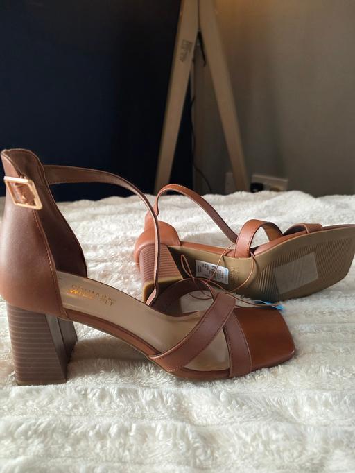 Buy & Sell Wandon End North Hertfordshire - Photos for Tan heels