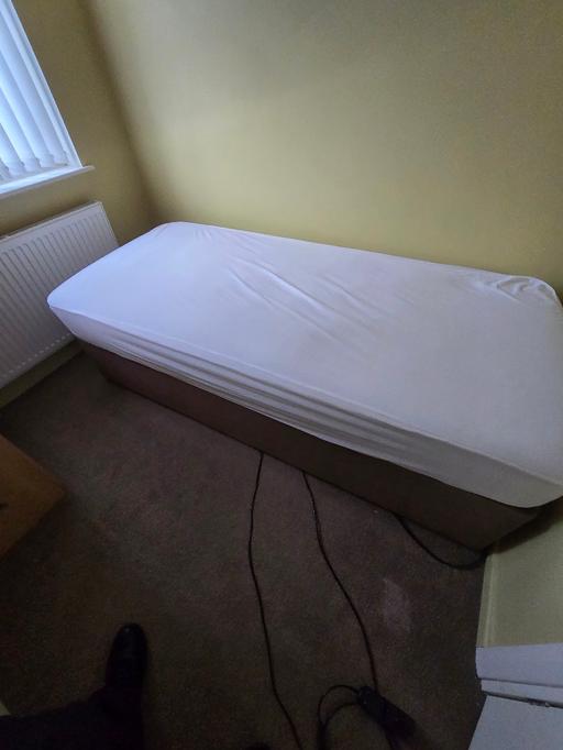 Buy & Sell Bloxwich Walsall - Photos for Adjustable Single Bed