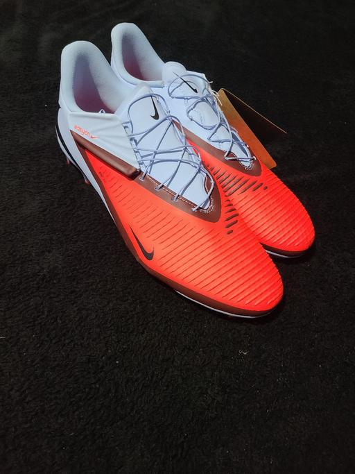 Buy & Sell Walsall Town Centre Walsall - Photos for Mens Red Nike Football Boots Size 12