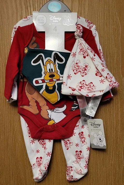 Buy & Sell Wednesfield Wolverhampton - Photos for New Baby Disney Xmas Set Age 0-3 Months.