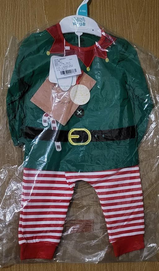 Buy & Sell Wednesfield Wolverhampton - Photos for New Child's Elf Top And Bottom's 6-9 Months.