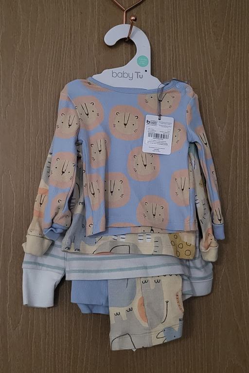 Buy & Sell Wednesfield Wolverhampton - Photos for New Tu Top And Trousers Age 3-6 Months.