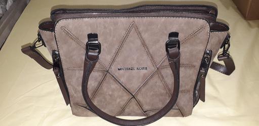 Buy & Sell Page Moss Knowsley - Photos for michael kors double handled hand bag