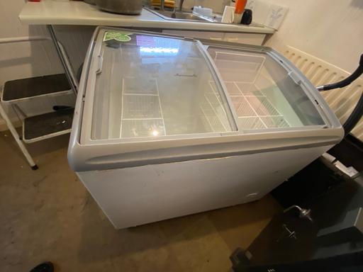 Buy & Sell Bulwell Nottingham - Photos for WHITE COMMERCIAL ICE CREAM FREEZER
