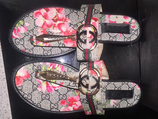Buy & Sell Bordesley Birmingham - Photos for Floral gucci Slip-On Sandals
