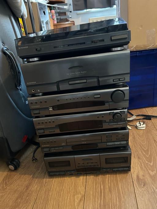 Buy & Sell Willesden North West London - Photos for Pioneer music system with turntable