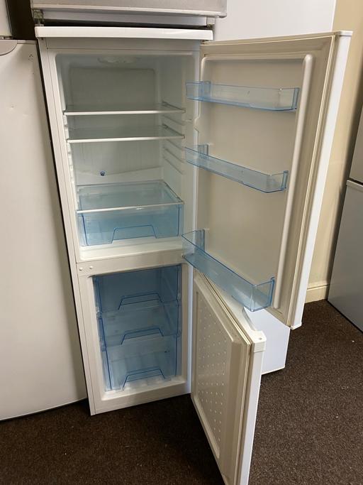 Buy & Sell Heath North East Derbyshire - Photos for WHITE LOGIK 5.5FT FRIDGE FREEZER