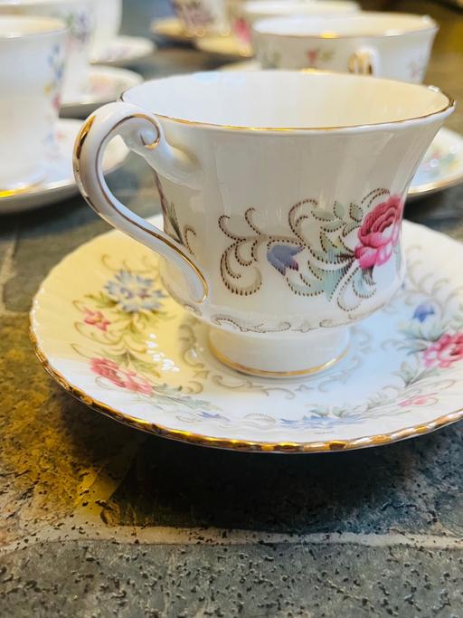 Buy & Sell Dartford Town Centre Dartford - Photos for Vintage Floral Tea Set