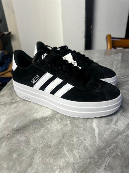 Buy & Sell Upper Holloway North London - Photos for Adidas trainers brand new uk 7 unisex