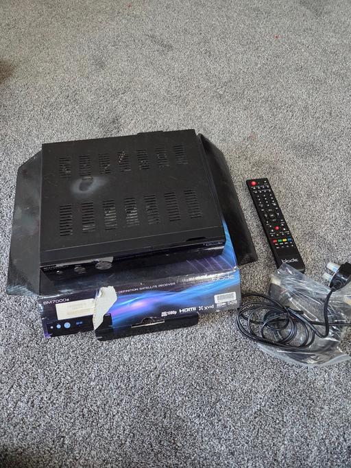 Buy & Sell Oaken South Staffordshire - Photos for Free - HD Satellite Reveiver