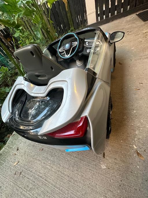 Buy & Sell Clapham Junction South West London - Photos for BMW i8 Electric Car (Kids electric car)