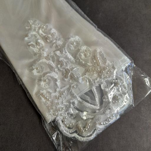 Buy & Sell Preston South Ribble - Photos for SATIN ELBOW GLOVES