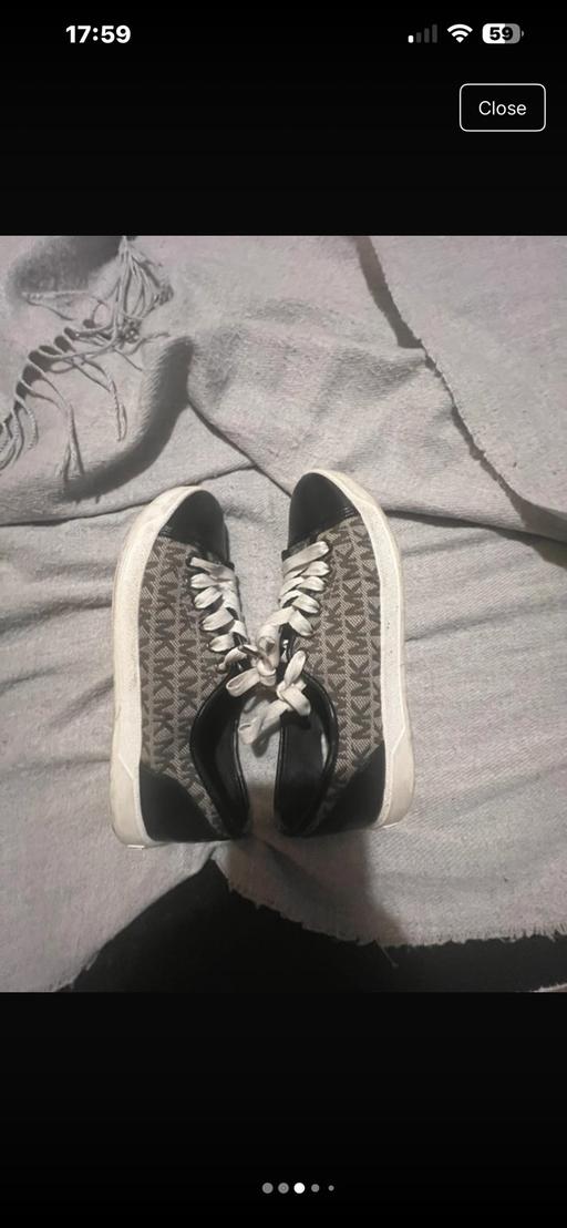 Buy & Sell Camberwell South East London - Photos for Michael kors trainers
