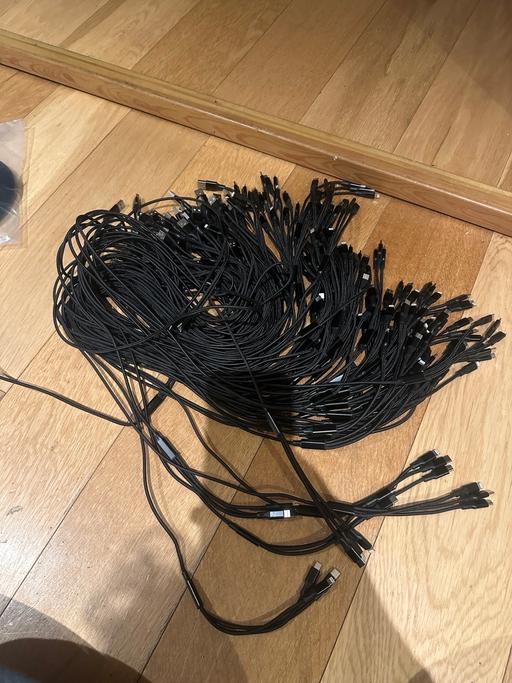 Buy & Sell Nine Elms South West London - Photos for 60x 3 in 1 cables brand new