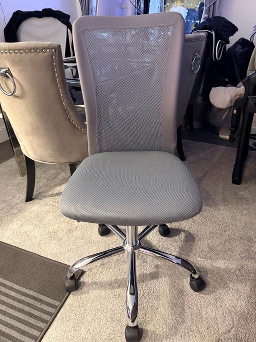 Buy & Sell Canonbury North London - Photos for Office chair brand new