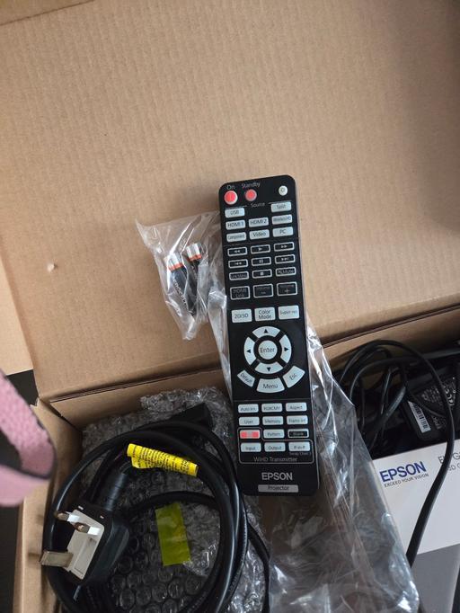 Buy & Sell Chinatown Central London - Photos for Epsom Home projector