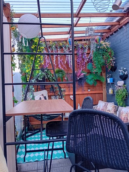 Buy & Sell Oldbury Sandwell - Photos for bar table and chairs