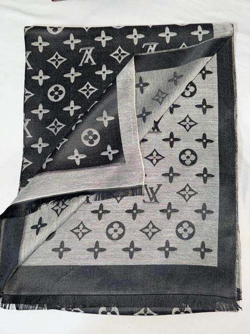 Buy & Sell Manningham Bradford - Photos for Scarf