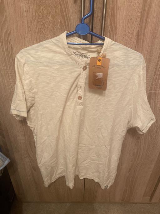 Buy & Sell Gornal Wood Dudley - Photos for Mantaray cream T’shirt New