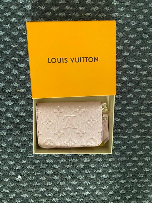 Buy & Sell Riddlesdown South East London - Photos for Louis Vuitton Pink wallet