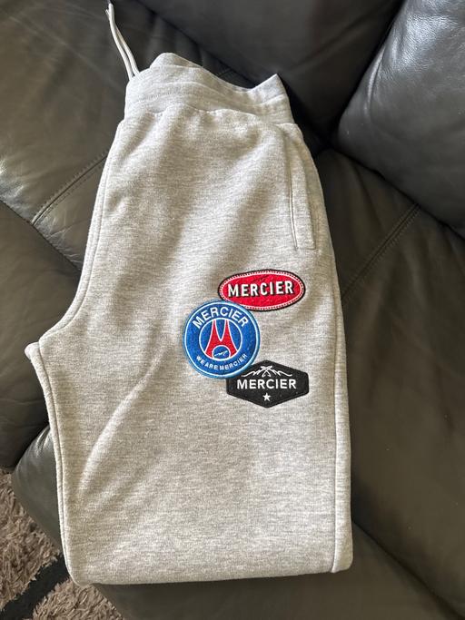 Buy & Sell Hill Top Sandwell - Photos for Track suit