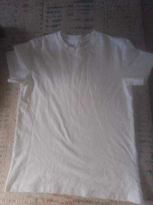Buy & Sell Aldridge Walsall - Photos for NEXT BOYS WHITE TEE SHIRT
