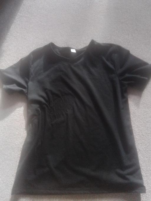 Buy & Sell Aldridge Walsall - Photos for SHEIN BLACK TEE WARM TEE SHIRT