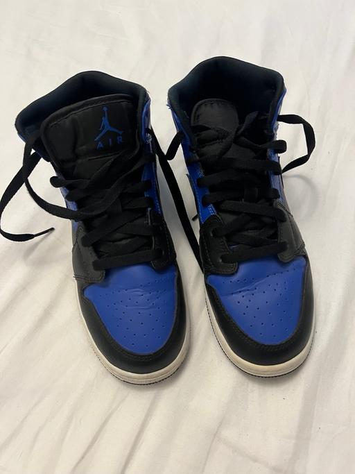 Buy & Sell Fordhouses Wolverhampton - Photos for Retro Blue Air Jordan size 5.5uk