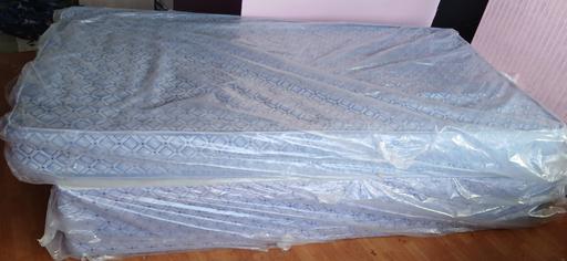Buy & Sell Clapham Junction South West London - Photos for single divan bed