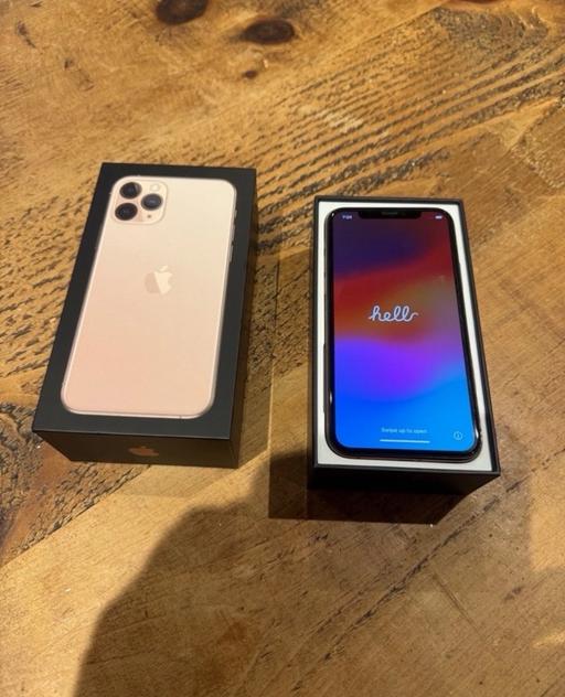 Buy & Sell Netherton Dudley - Photos for iPhone 11 Pro Max 64gb gold unlocked