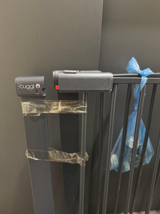 Buy & Sell Moseley Birmingham - Photos for 2 Cuggl Pressure Fit Safety Gate - Grey