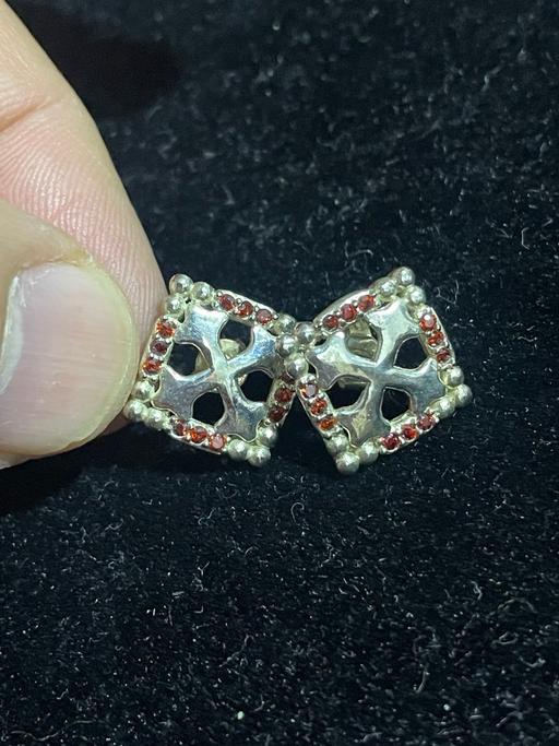 Buy & Sell Enfield Highway Enfield - Photos for Vintage cross ✝️ earrings