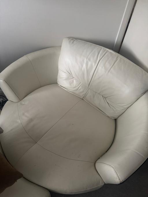 Buy & Sell Finchley North London - Photos for Love seat sofa