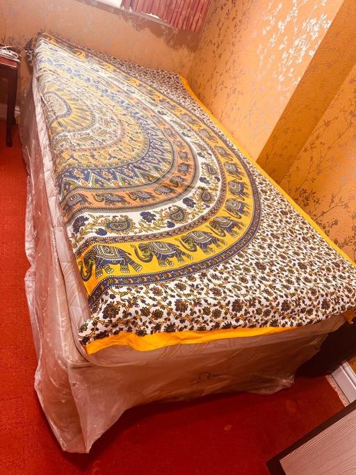 Buy & Sell Hounslow Town Centre Hounslow - Photos for Single Bed with Mattress