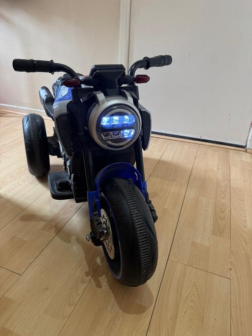 Vehicles Loxford East London - Photos for Rechargeable Electric Motorcycle for Kids