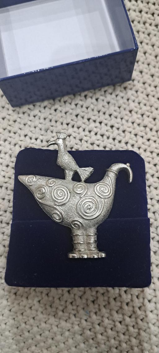 Buy & Sell Sutton Coldfield Birmingham - Photos for The Rock / Indulgence pewter-style brooch