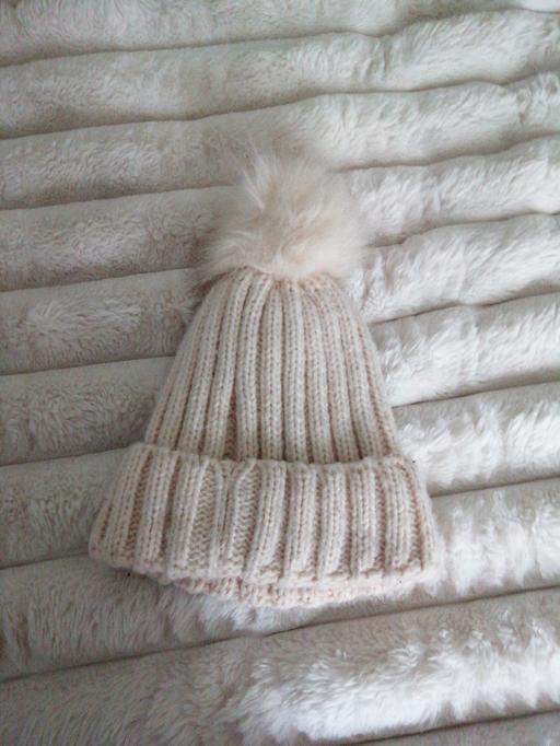 Buy & Sell Wednesfield Wolverhampton - Photos for ladies woollen hat (one size)