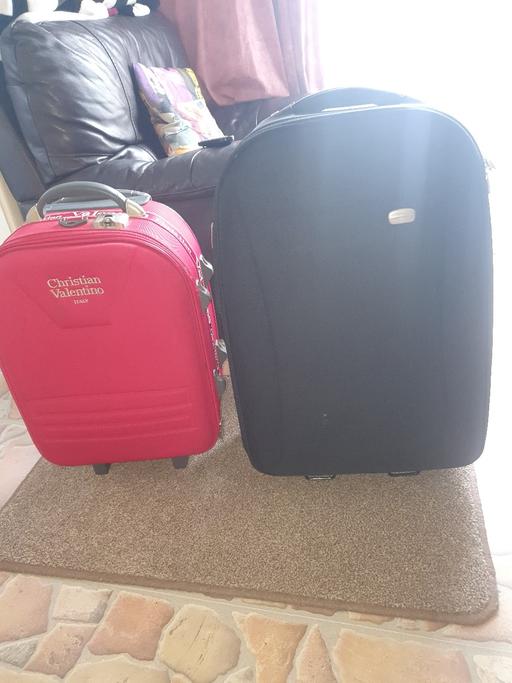 Buy & Sell Pensnett Dudley - Photos for Medium & Small Suitcases, Good Condition,