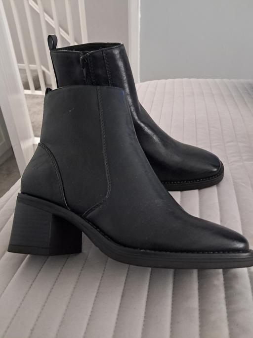 Buy & Sell Kingswood Retail Park Hull - Photos for BRAND NEW BLOCK HEELED BLACK BOOTS