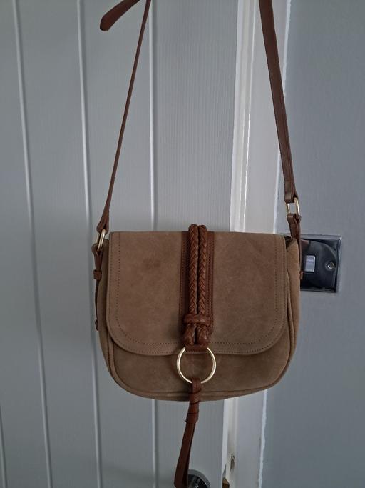 Buy & Sell Kingswood Retail Park Hull - Photos for RIVERISLAND BRAND NEW REAL SUEDE BAG