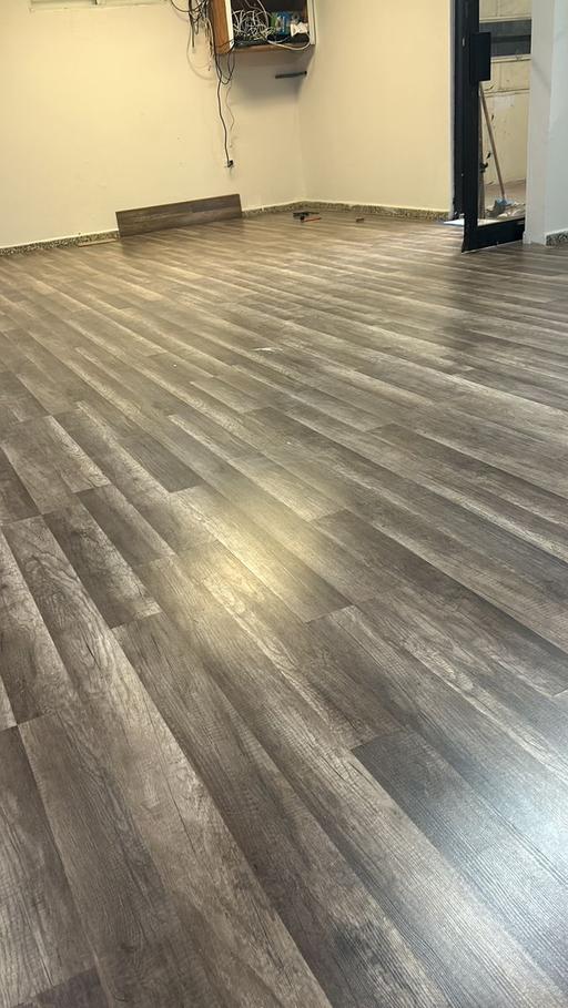 Buy & Sell Leigh Wigan - Photos for Laminate Flooring and Supply