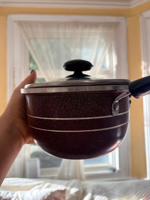 Buy & Sell Greenford Ealing - Photos for Small Teflon pot