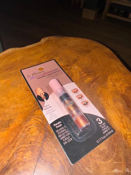 Buy & Sell Cheshunt Broxbourne - Photos for METALLIC EYESHADOW