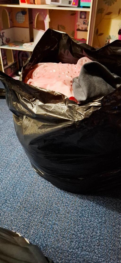 Buy & Sell Northfield Birmingham - Photos for Black bag full of clothes 7-8years