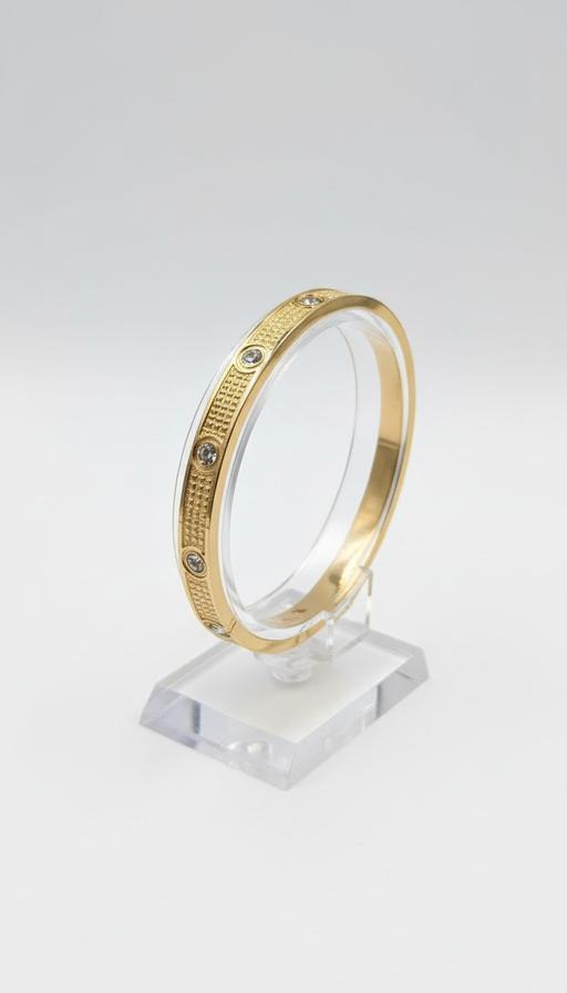 Buy & Sell Waterloo Central London - Photos for 18k gold plated bangle women stainless steel
