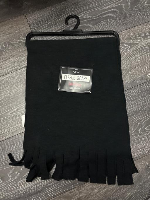 Buy & Sell Woodsetton Dudley - Photos for Scarf