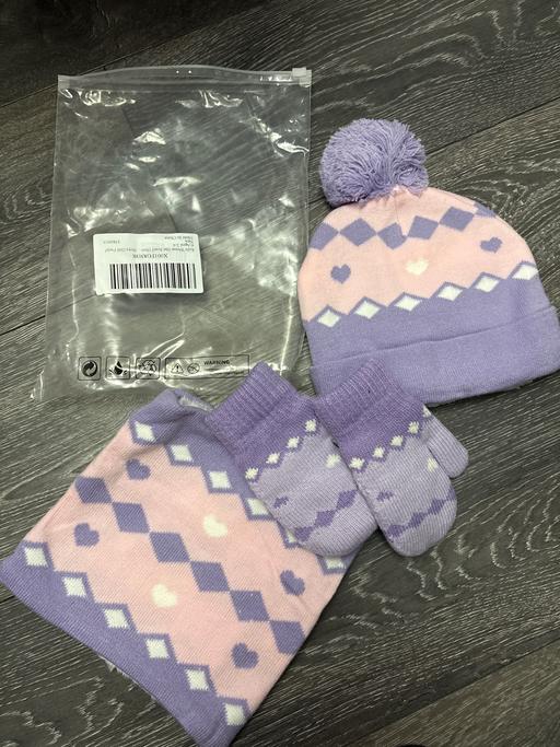 Buy & Sell Woodsetton Dudley - Photos for Children’s new hat .scarf and mittens set