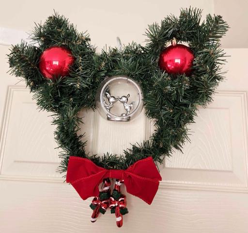 Buy & Sell Moseley Village Wolverhampton - Photos for Disney themed Christmas wreath
