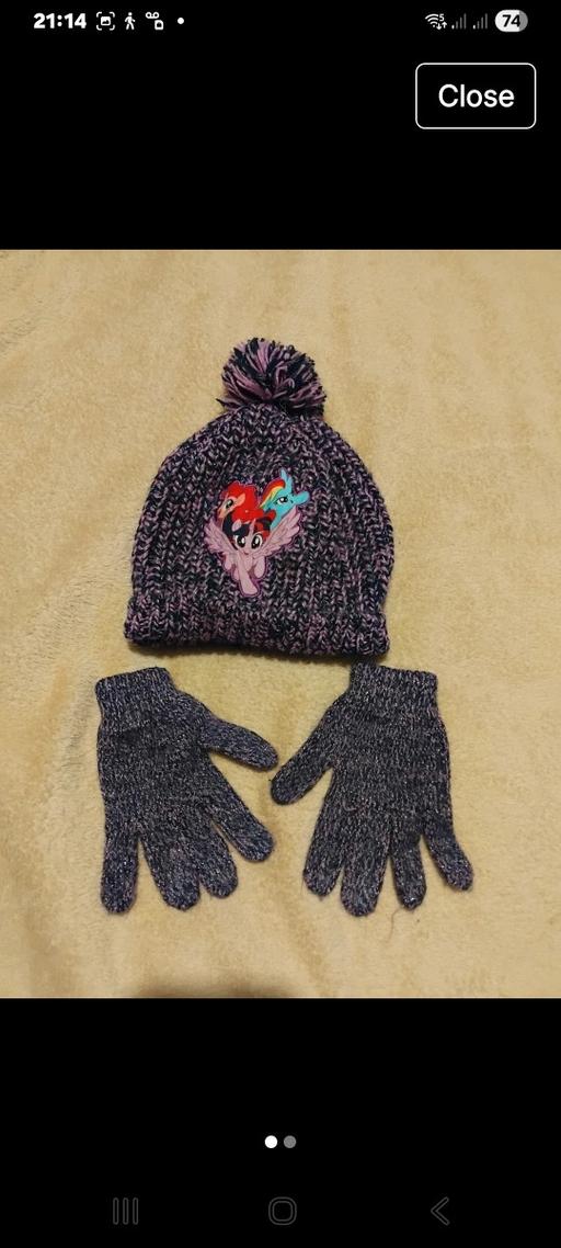 Buy & Sell Stow Heath Wolverhampton - Photos for Hat & Gloves.