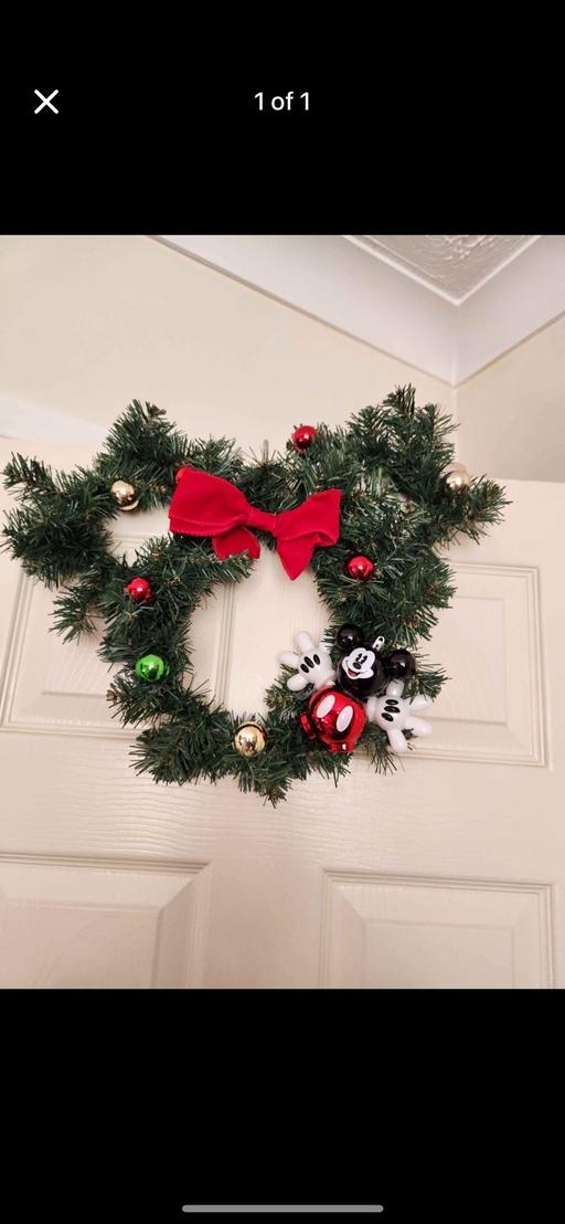 Buy & Sell Moseley Village Wolverhampton - Photos for Mickey-inspired Christmas wreath